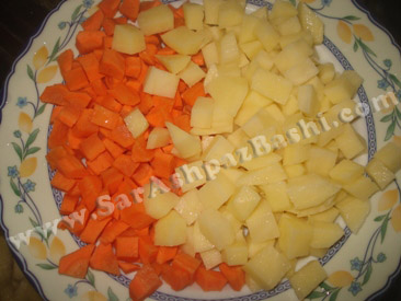 خرد کردن سیب زمینی و هویج
