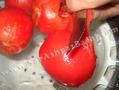 پوست کندن گوجه
