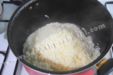 کشیده شدن آب برنج